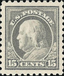 Benjamin Franklin (1706-1790), leading author and politician