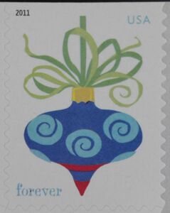 Holiday Baubles:Blue spiral